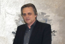 Accigliaro nella galleria “Arthesis” ad Asti nel 2010